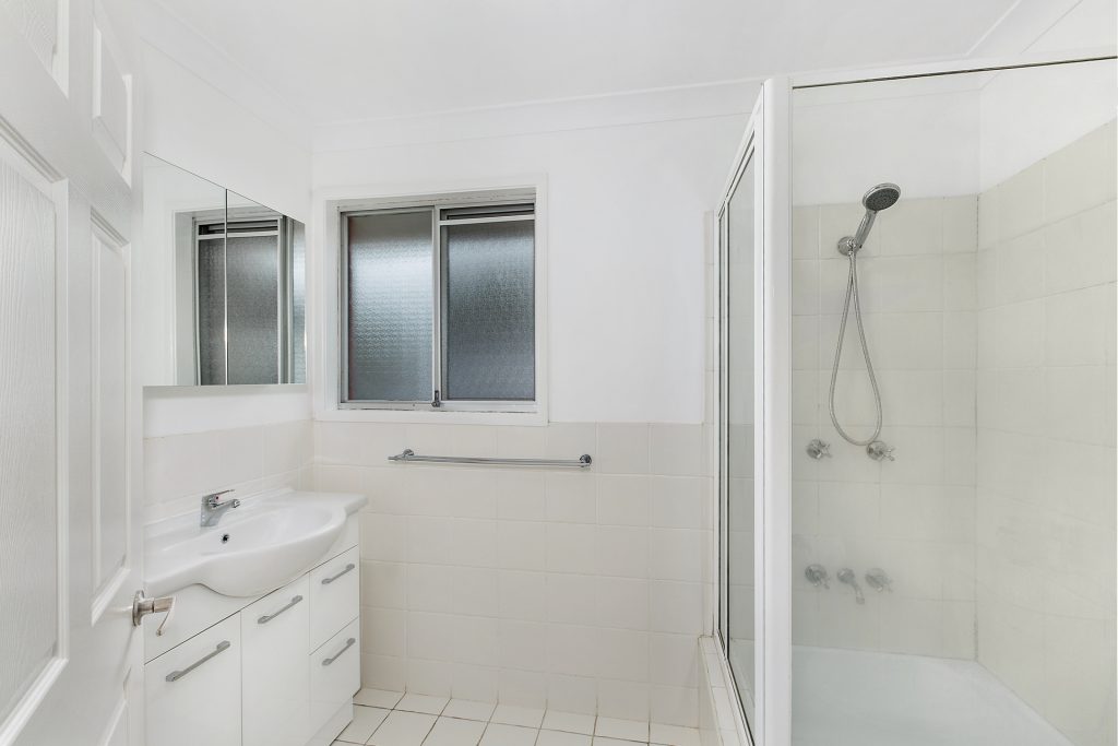 18 Cathy Street, Blaxland NSW 2774 — photo 5