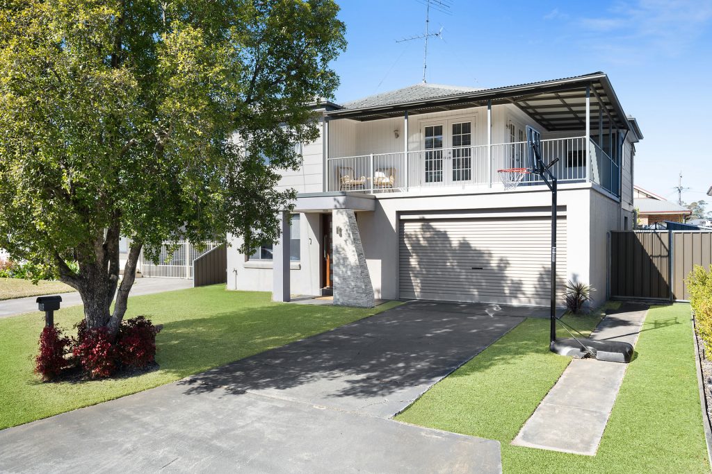 8 Ithaca Street, Emu Plains NSW 2750