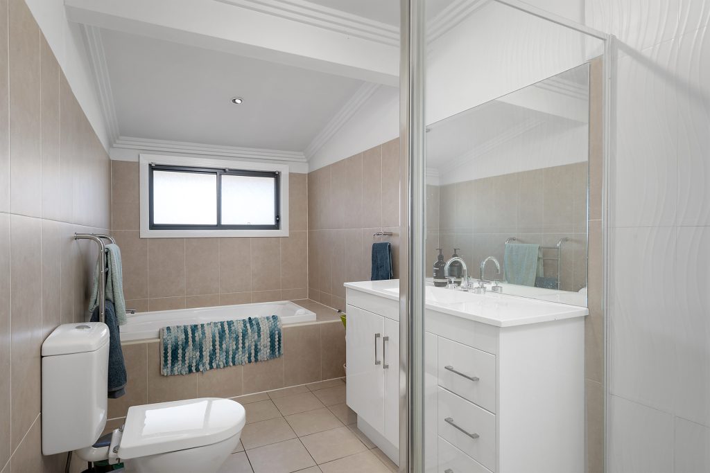 8 Ithaca Street, Emu Plains NSW 2750 — photo 9
