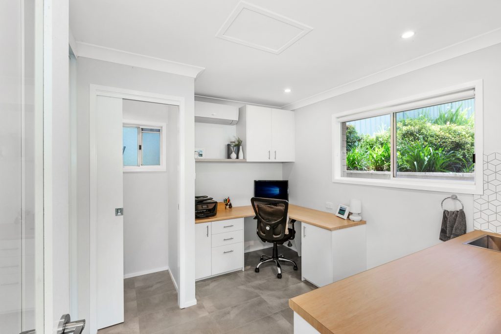 94 Muru Avenue, Winmalee NSW 2777 — photo 11