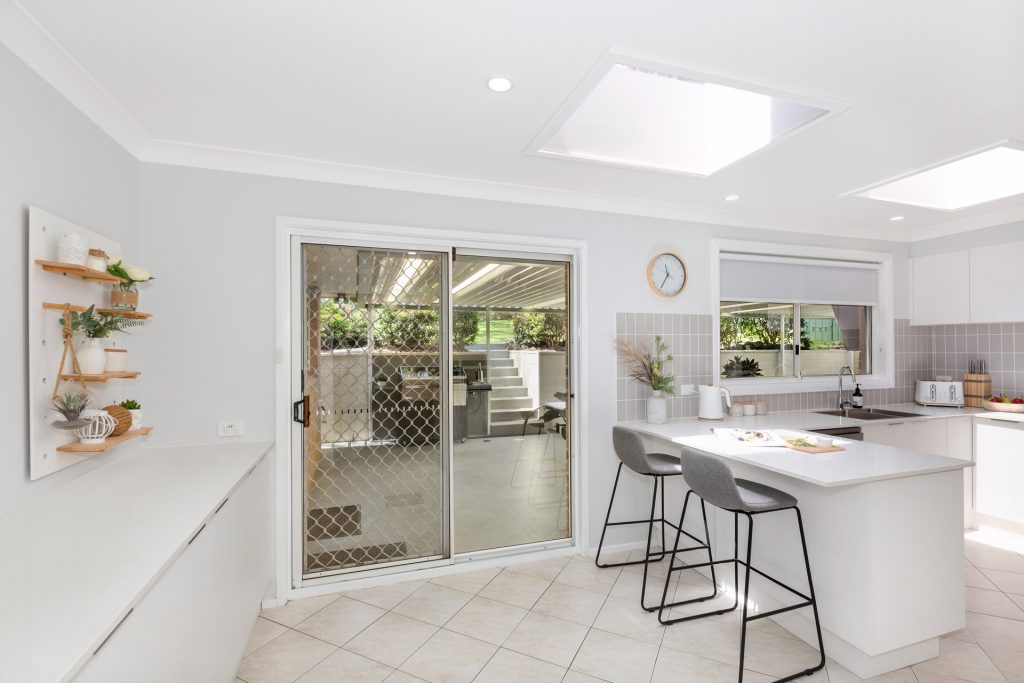 94 Muru Avenue, Winmalee NSW 2777 — photo 5