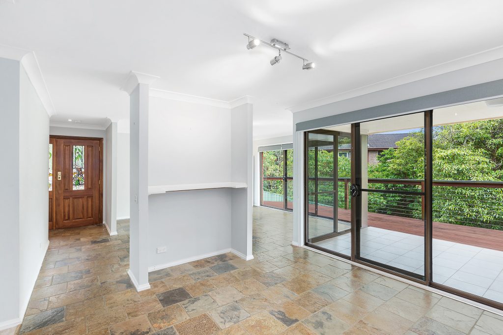 14 Coomassie Avenue, Faulconbridge NSW 2776 — photo 4