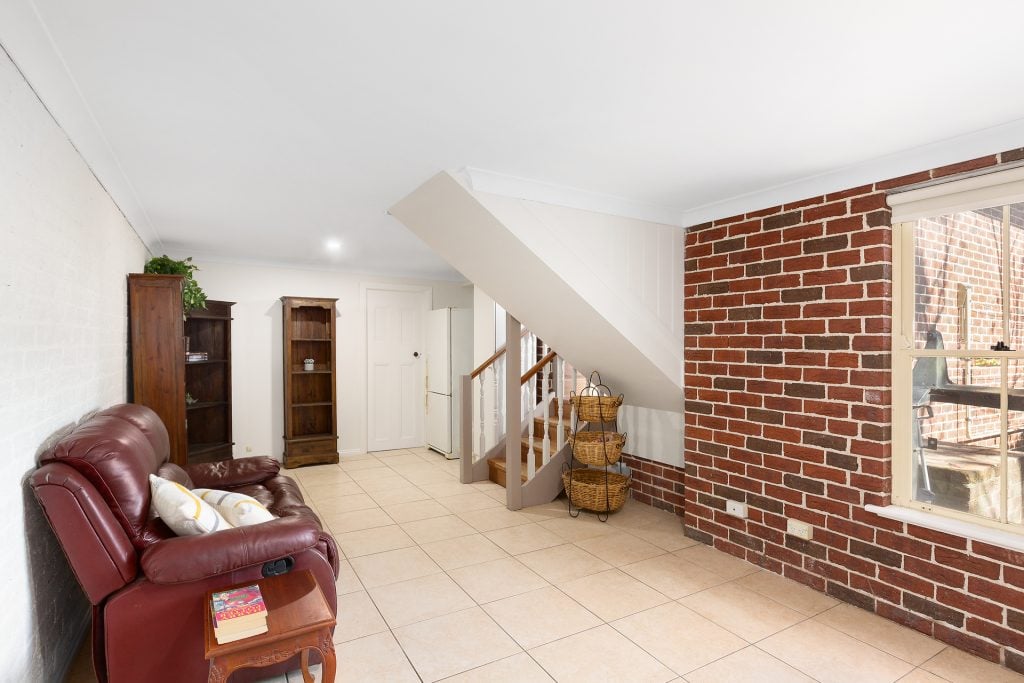 36 St Georges Crescent, Faulconbridge NSW 2776 — photo 11