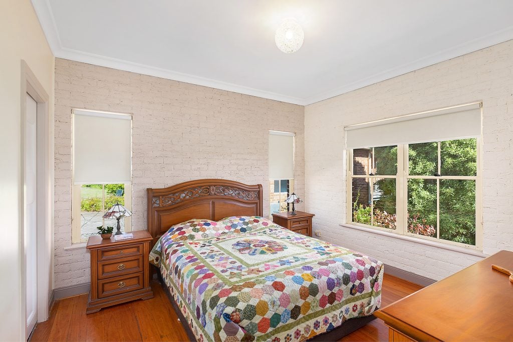36 St Georges Crescent, Faulconbridge NSW 2776 — photo 6