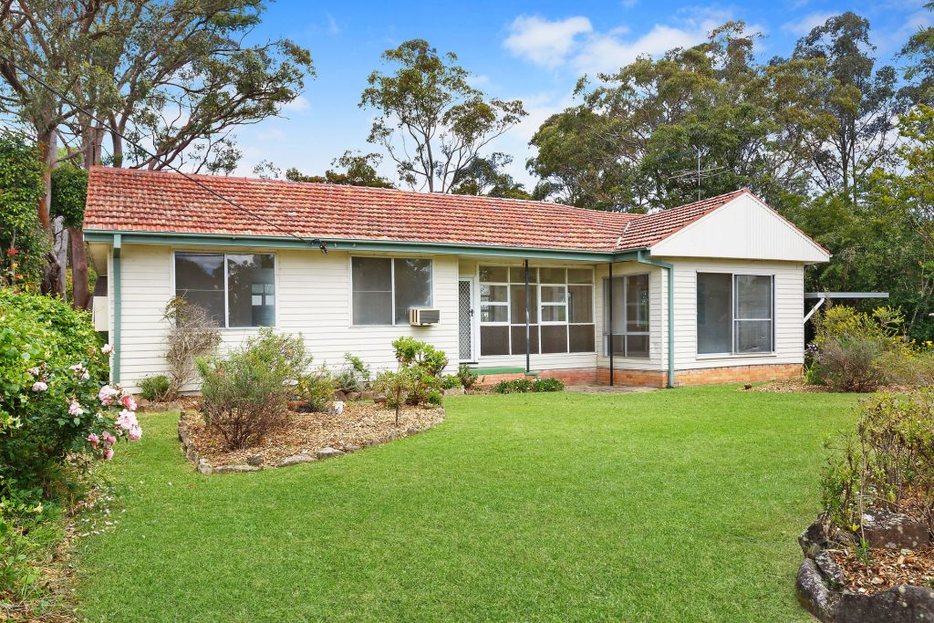 31 Green Parade, Valley Heights NSW 2777