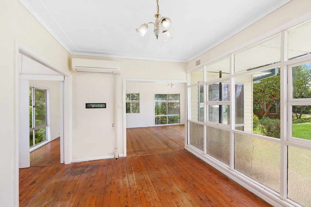 31 Green Parade, Valley Heights NSW 2777 — photo 3