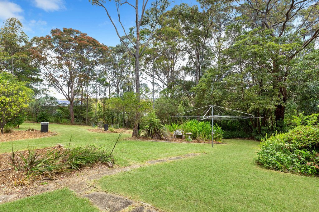 31 Green Parade, Valley Heights NSW 2777 — photo 8