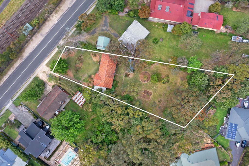 31 Green Parade, Valley Heights NSW 2777 — photo 9