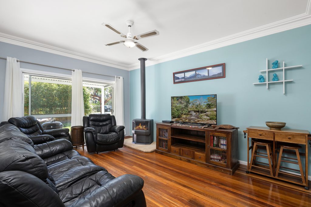 28 Green Parade, Valley Heights NSW 2777 — photo 2