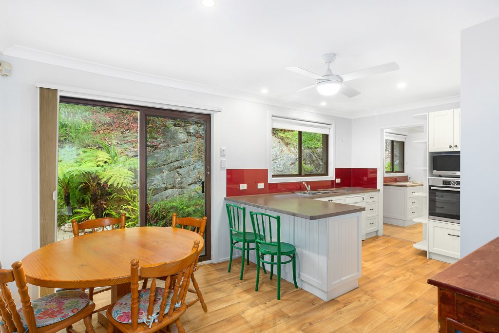 23 Tamara Road, Faulconbridge NSW 2776 — photo 4