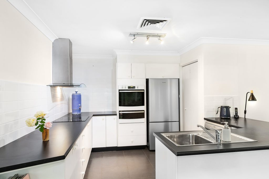 10 Ellison Road, Springwood NSW 2777 — photo 3