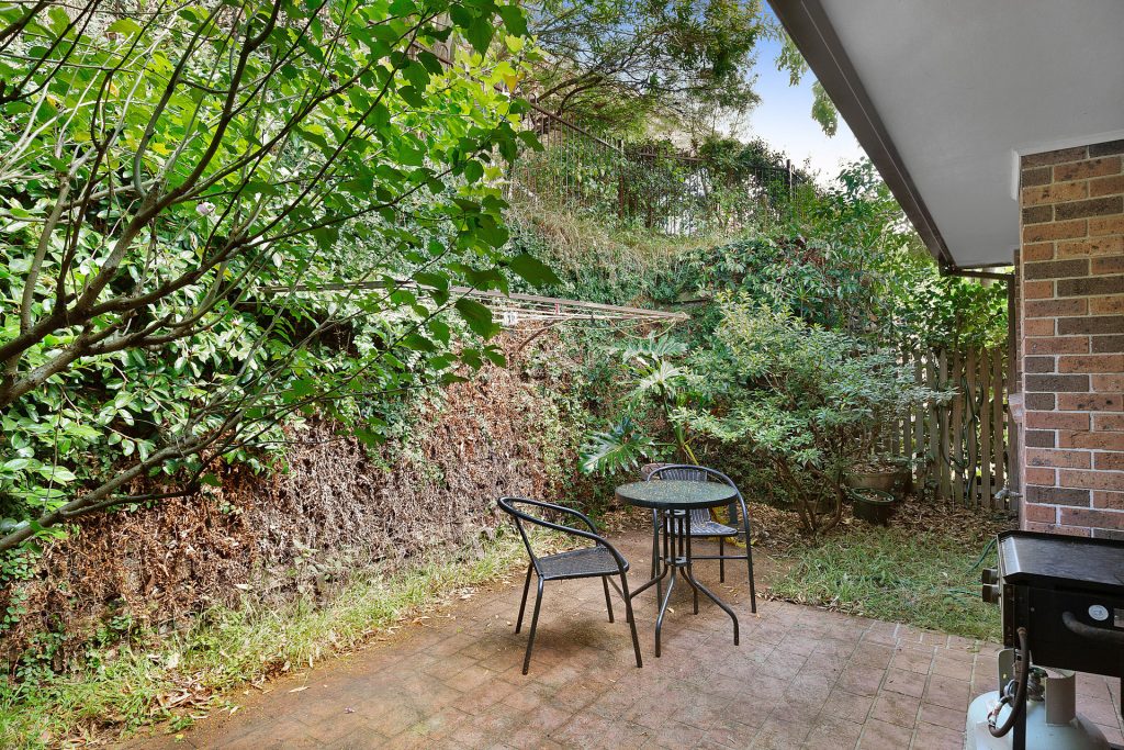 32 The Glen Crescent, Springwood NSW 2777 — photo 8