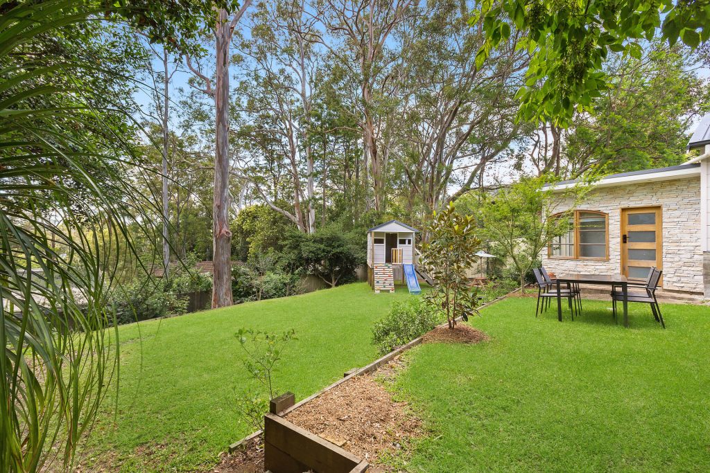 1 Moore Road, Springwood NSW 2777 — photo 10