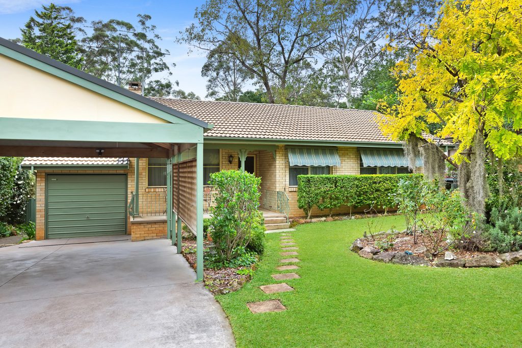 3 Ravine Avenue, Blaxland NSW 2774