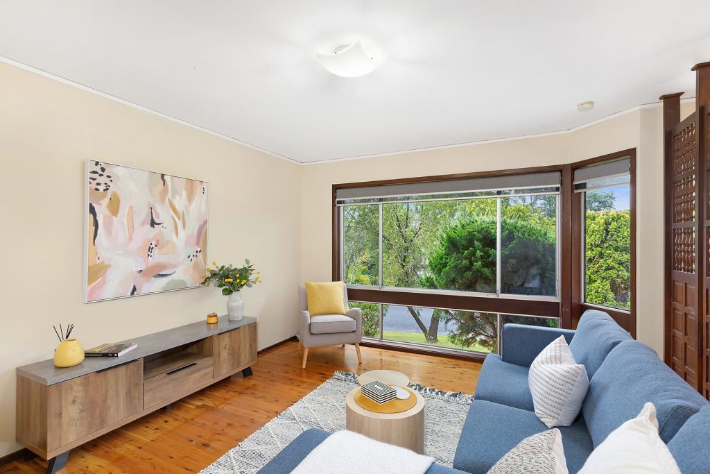 2 Pinecrest Street, Winmalee NSW 2777 — photo 3