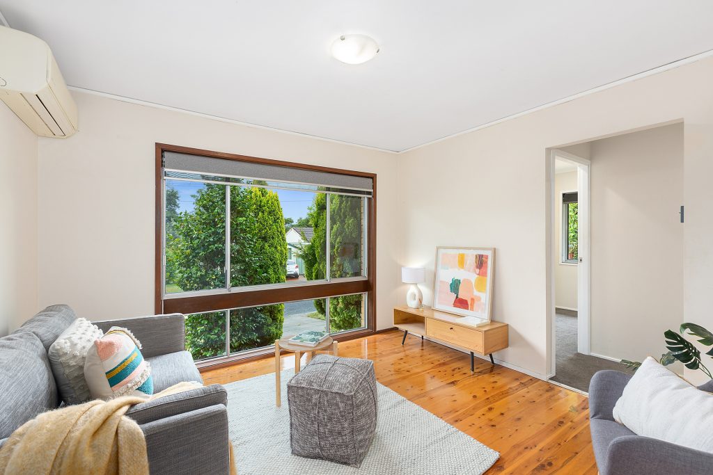 2 Pinecrest Street, Winmalee NSW 2777 — photo 5