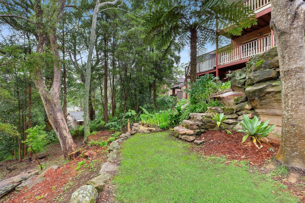 3 Crampton Drive, Springwood NSW 2777 — photo 12