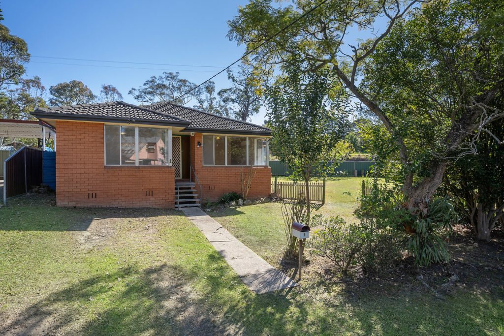 1 Grahame Street, Blaxland NSW 2774 — photo 11