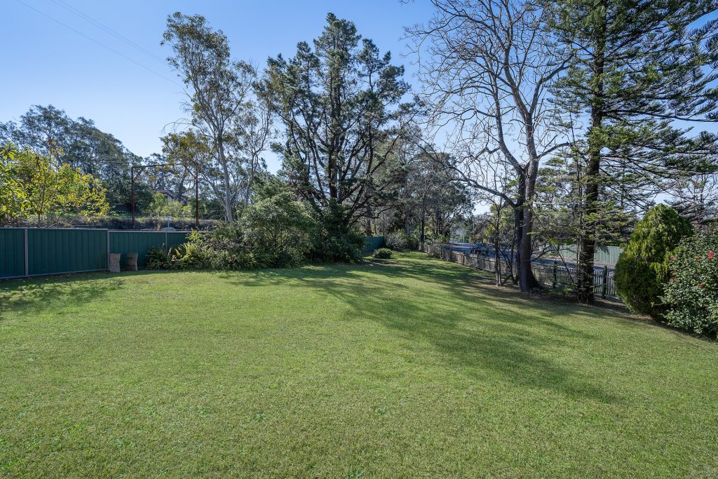 1 Grahame Street, Blaxland NSW 2774 — photo 8