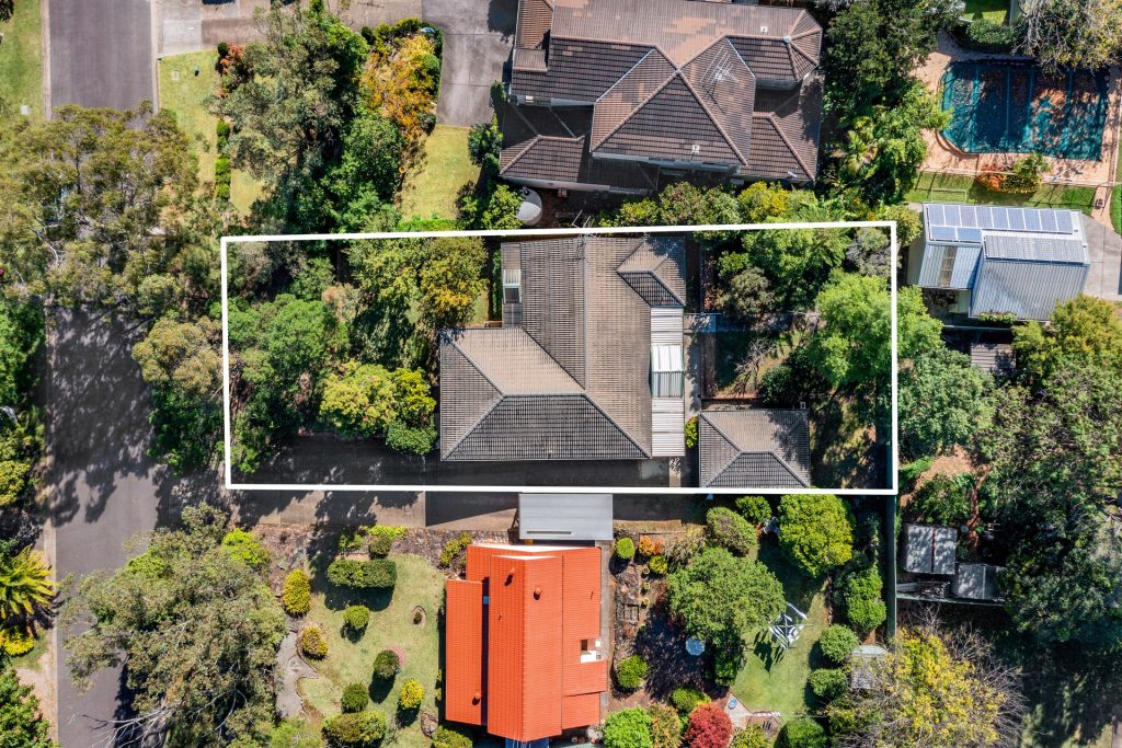 8 Batman Crescent, Springwood NSW 2777 — photo 11