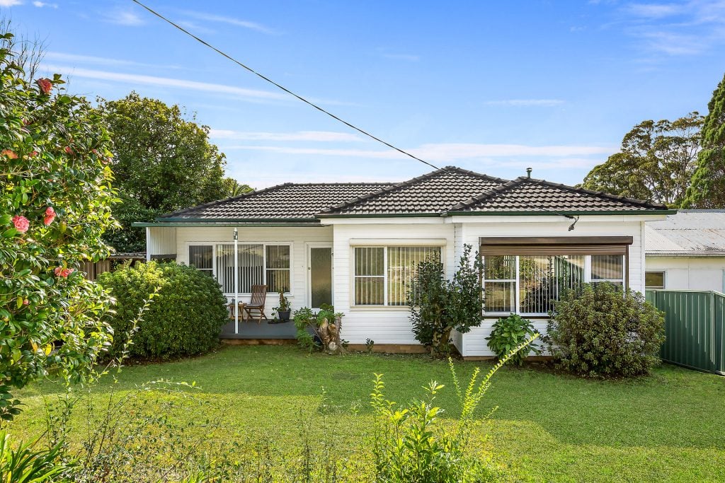 24 Eastlea Avenue, Springwood NSW 2777