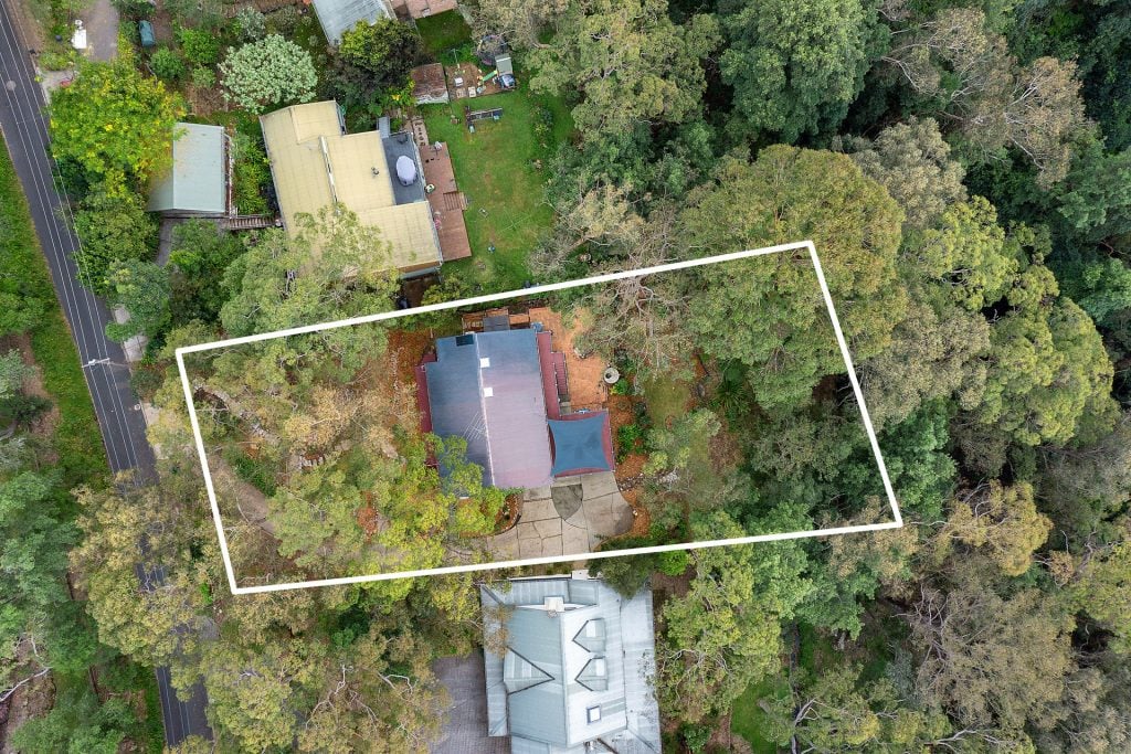 10 Clarinda Avenue, Faulconbridge NSW 2776 — photo 11
