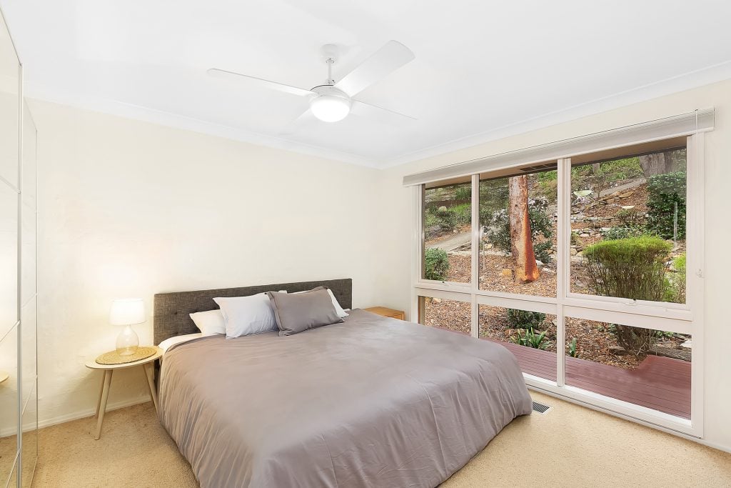 10 Clarinda Avenue, Faulconbridge NSW 2776 — photo 6