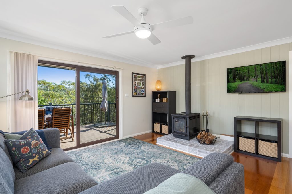 5 Batman Crescent, Springwood NSW 2777 — photo 2