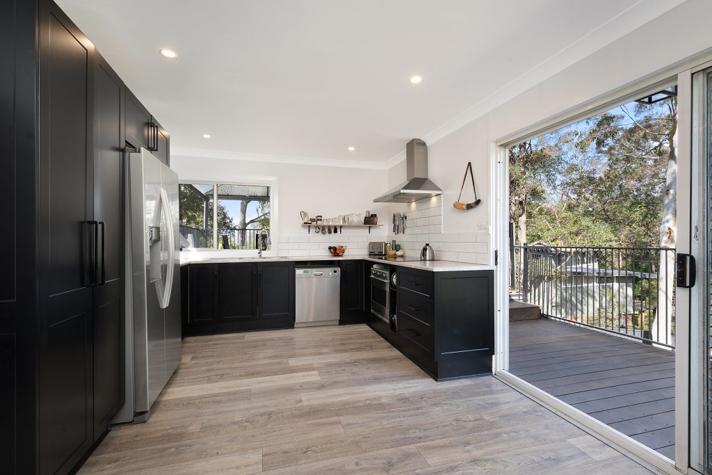 229 Hawkesbury Road, Winmalee NSW 2777 — photo 2