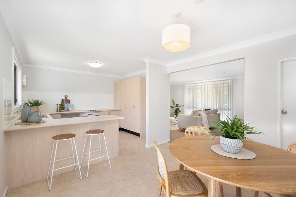 25 Lochinvar Street, Winmalee NSW 2777 — photo 2