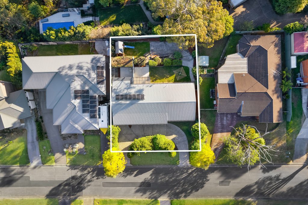 25 Lochinvar Street, Winmalee NSW 2777 — photo 15