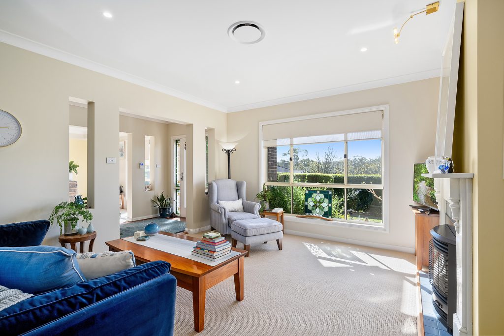 14 Honeyeater Crescent, Blaxland NSW 2774 — photo 6
