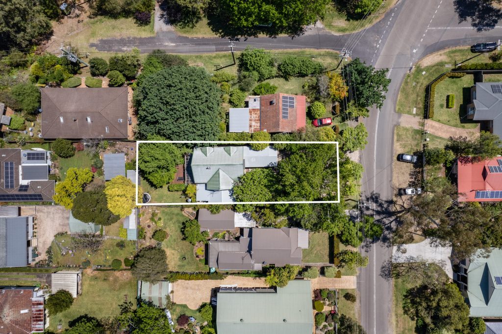 50 Springfield Crescent, Springwood NSW 2777 — photo 12