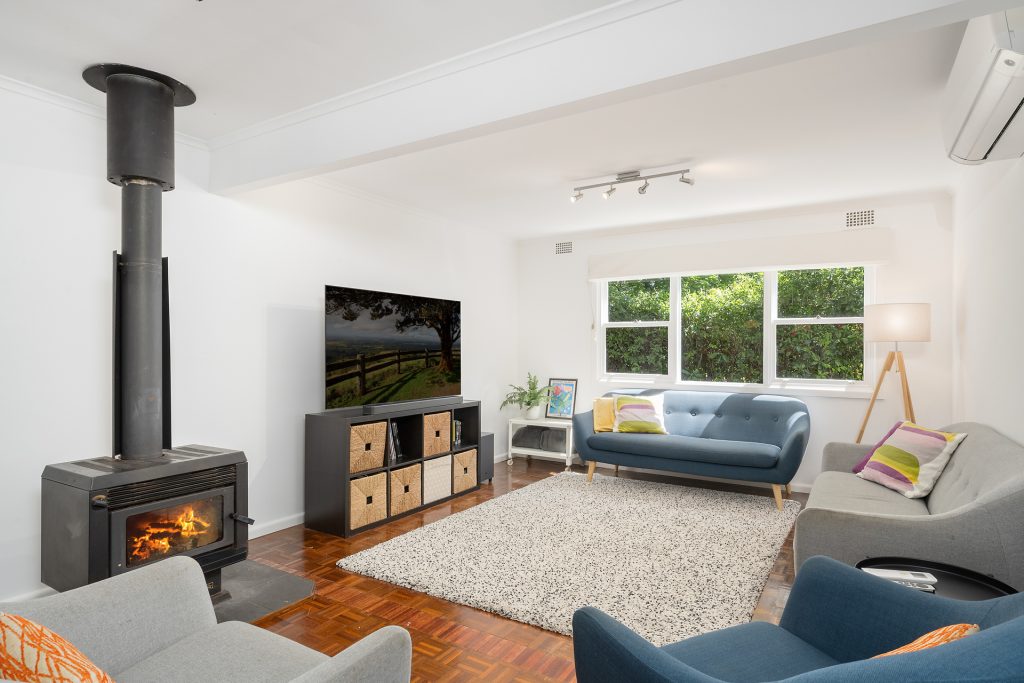 50 Springfield Crescent, Springwood NSW 2777 — photo 3