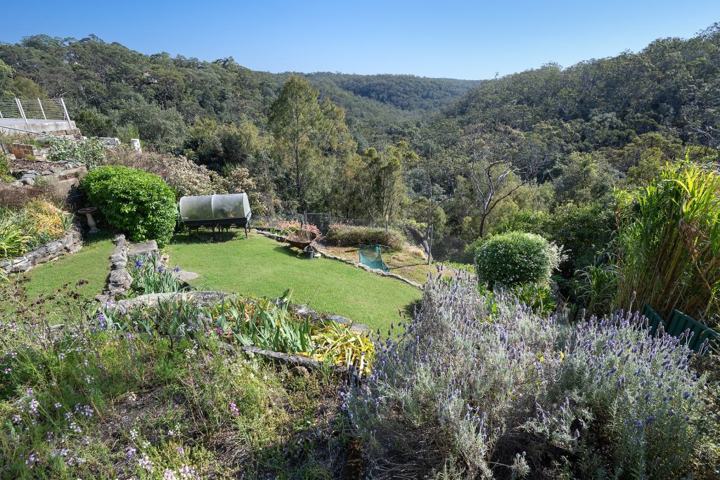 44 Boland Avenue, Springwood NSW 2777 — photo 4