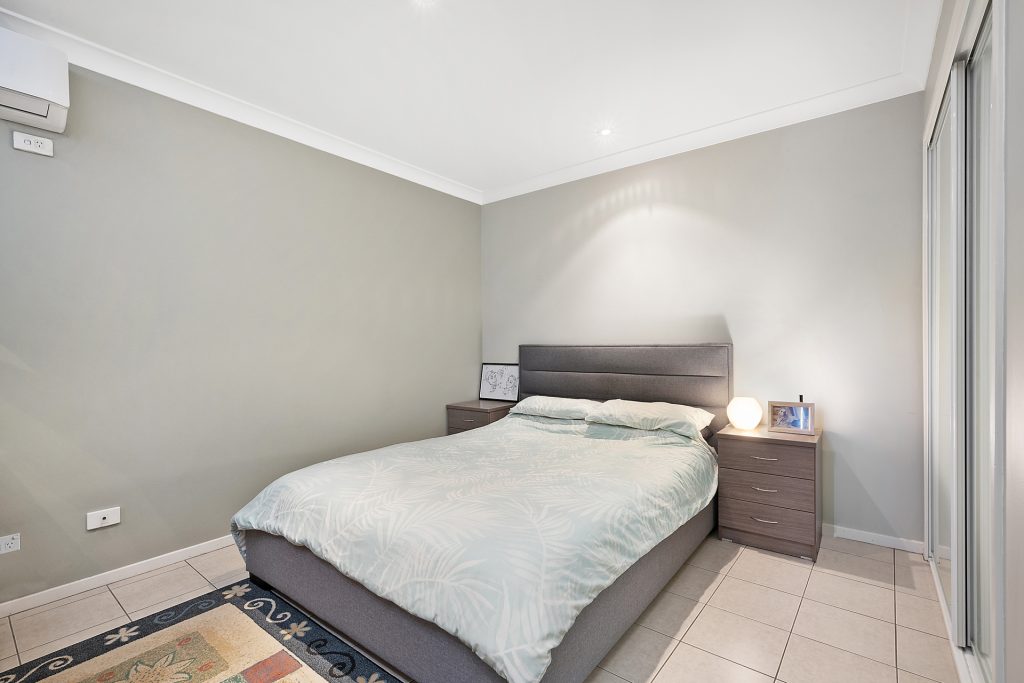 35 Thornbill Crescent, Glenmore Park NSW 2745 — photo 4