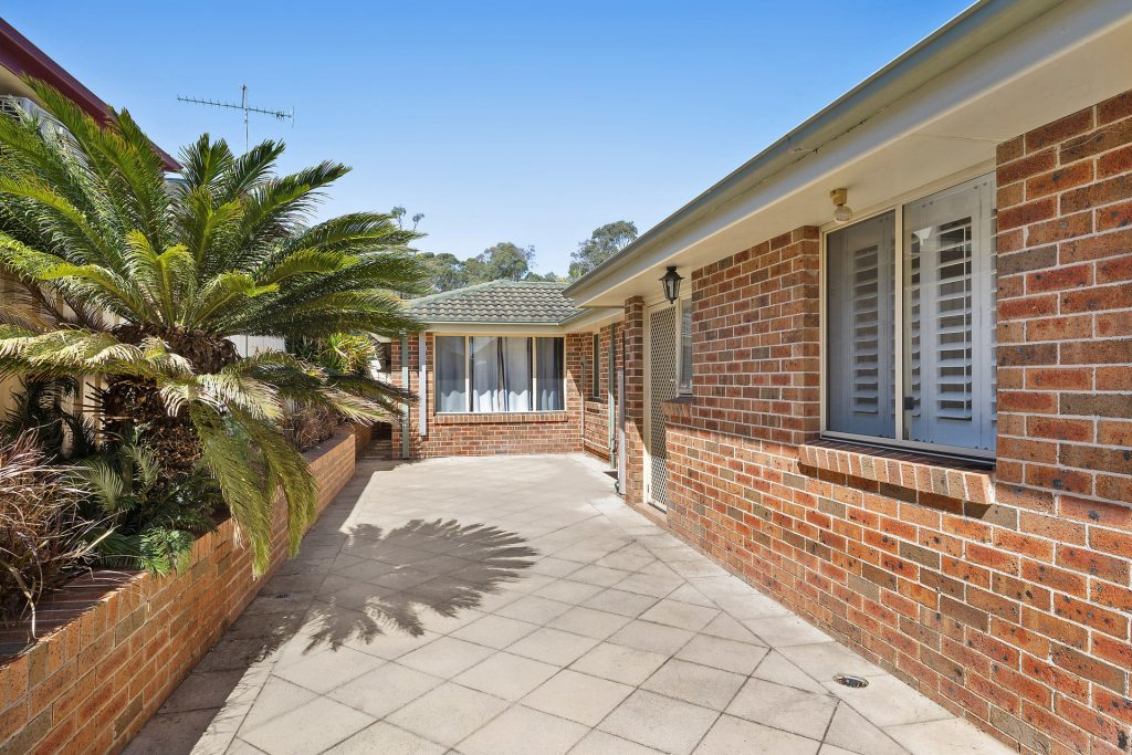 35 Thornbill Crescent, Glenmore Park NSW 2745 — photo 8