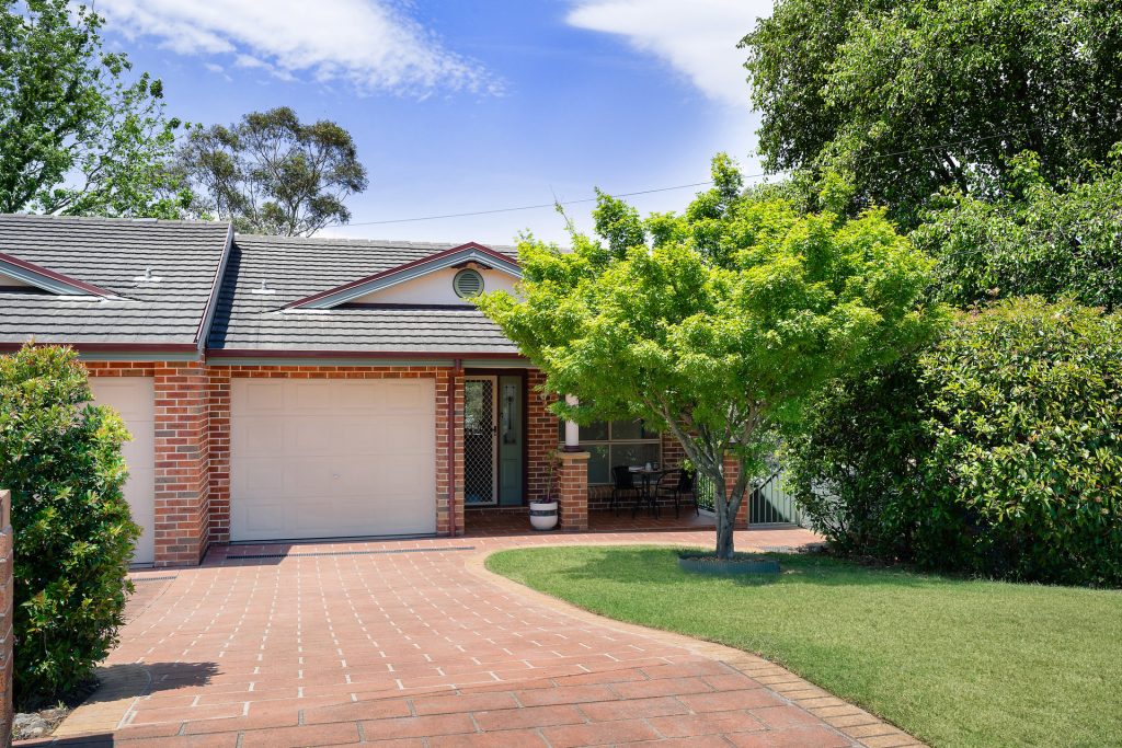 24B Davies Avenue, Springwood NSW 2777