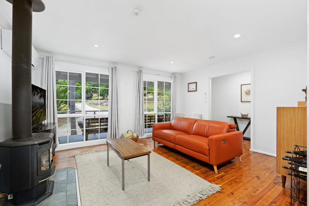 40 Russell Avenue, Faulconbridge NSW 2776 — photo 2