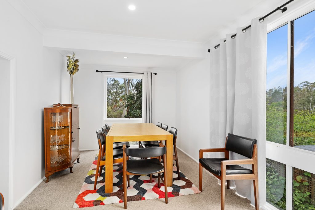 40 Russell Avenue, Faulconbridge NSW 2776 — photo 4
