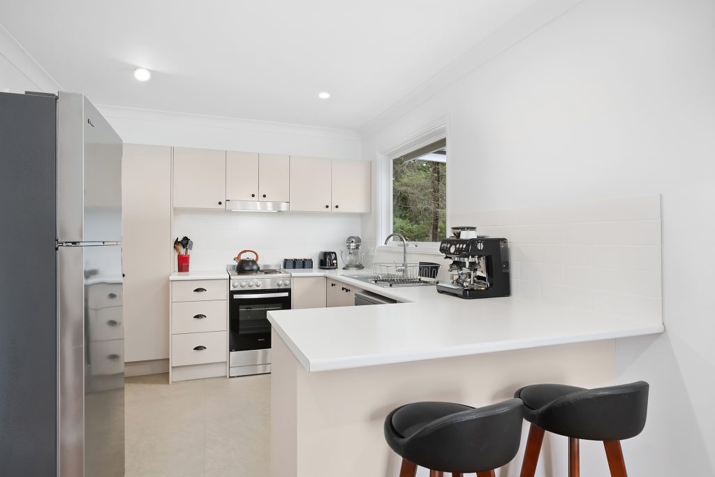 40 Russell Avenue, Faulconbridge NSW 2776 — photo 5