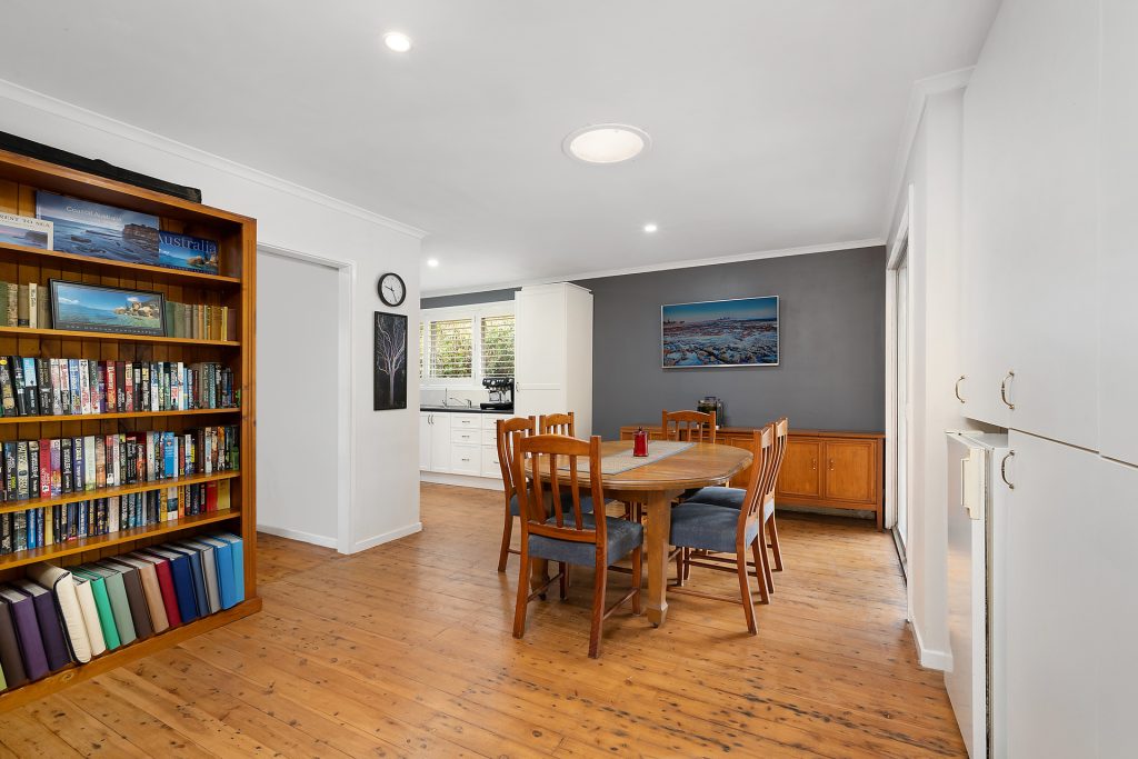 166 Explorers Road, Lapstone NSW 2773 — photo 4