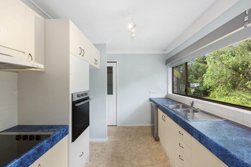 14 Coomassie Avenue, Faulconbridge NSW 2776 — photo 2