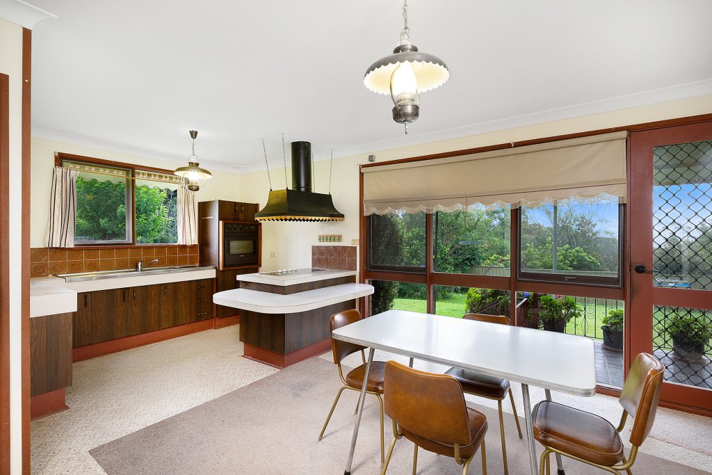 94 Chapman Parade, Faulconbridge NSW 2776 — photo 4