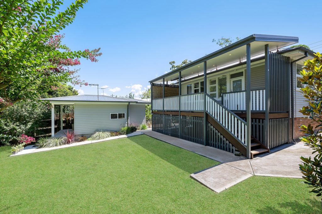 92 Burns Road, Springwood NSW 2777 — photo 8