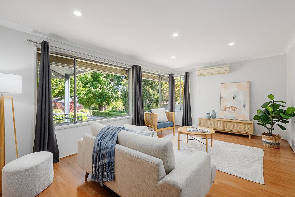 4 Pinecrest Street, Winmalee NSW 2777 — photo 2
