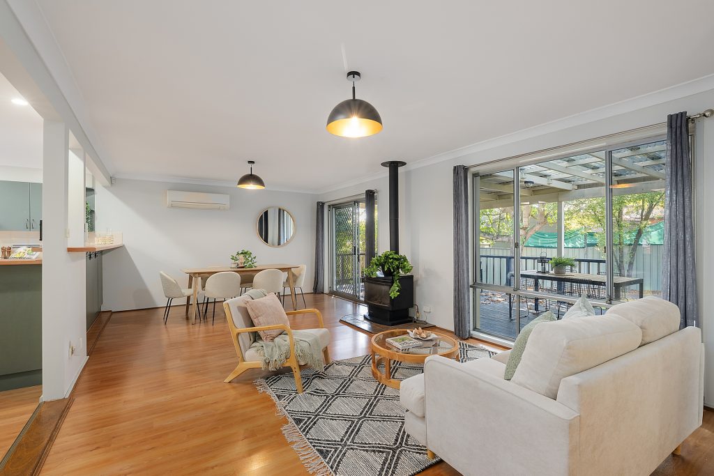 4 Pinecrest Street, Winmalee NSW 2777 — photo 4