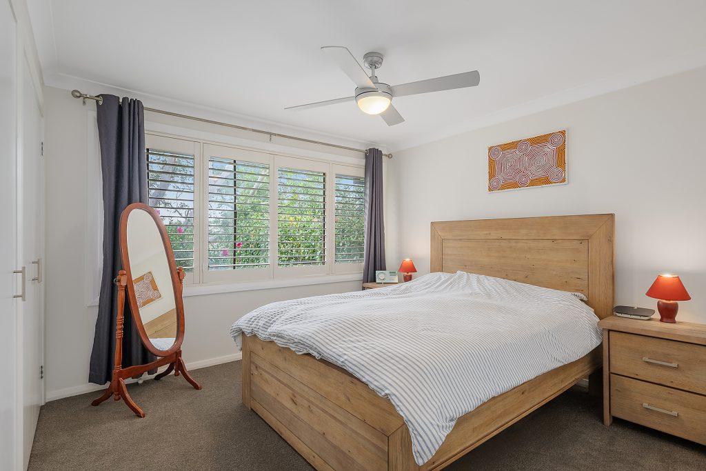 17 Leumeah Road, Woodford NSW 2778 — photo 4
