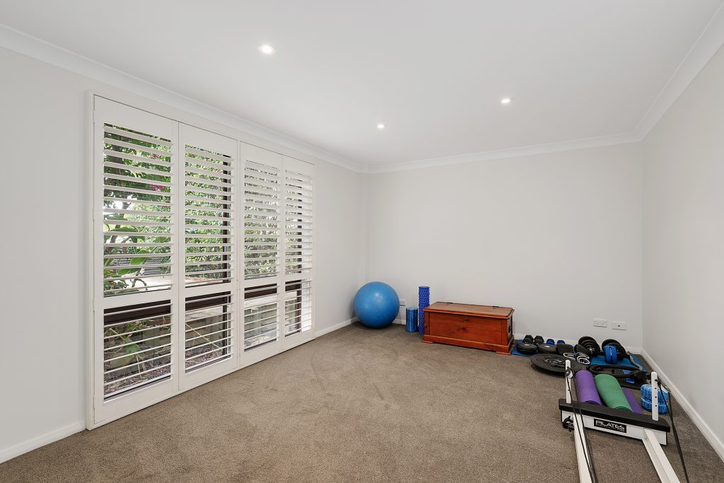 17 Leumeah Road, Woodford NSW 2778 — photo 5
