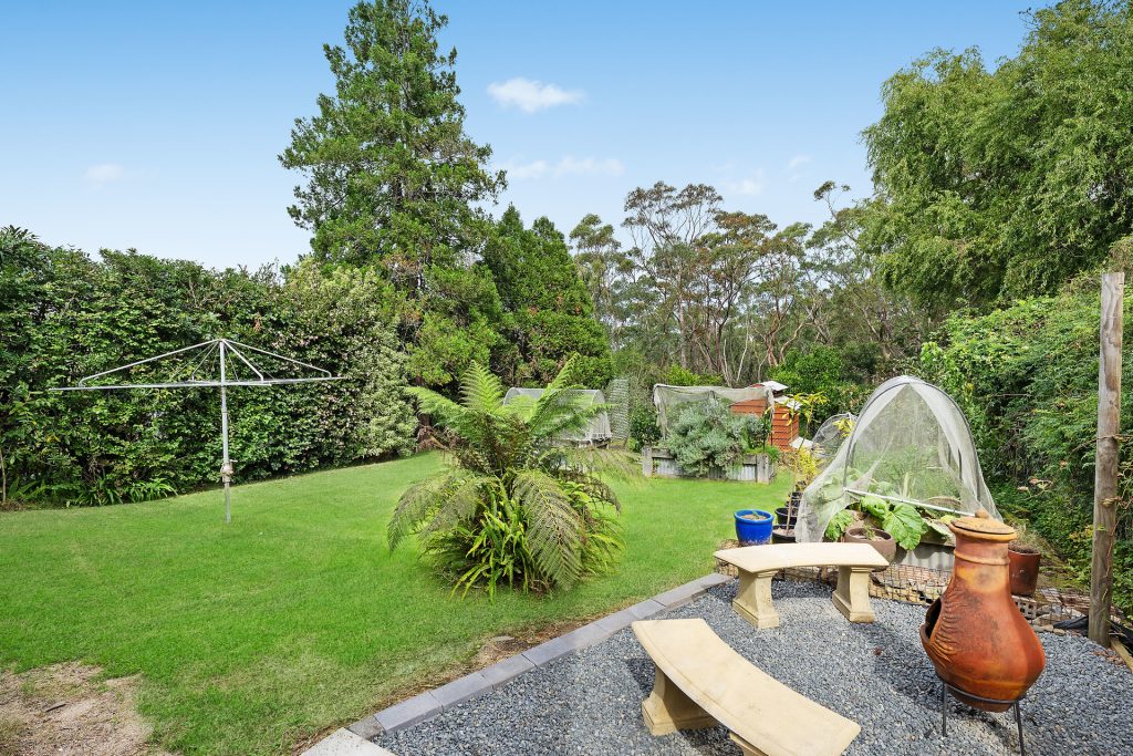 17 Leumeah Road, Woodford NSW 2778 — photo 8
